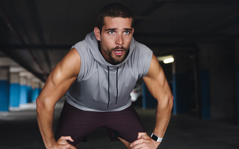 Ein Mann beim Sport