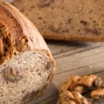Pain aux noix pauvre en glucides