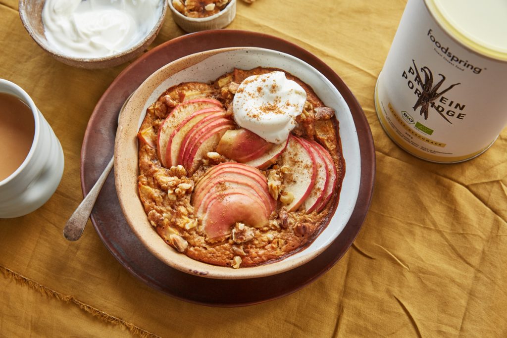 High protein Apple pie baked oats with a cup of tea
