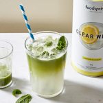 Limonata alla menta e matcha (ad alto contenuto proteico)